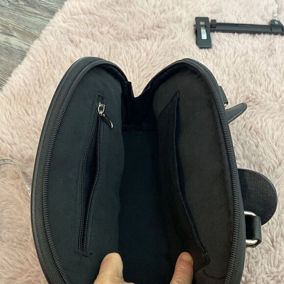 Disney Lounge-fly Minnie Mouse Satchel Handbag Black Red Bow Rare - Picture 11 of 12